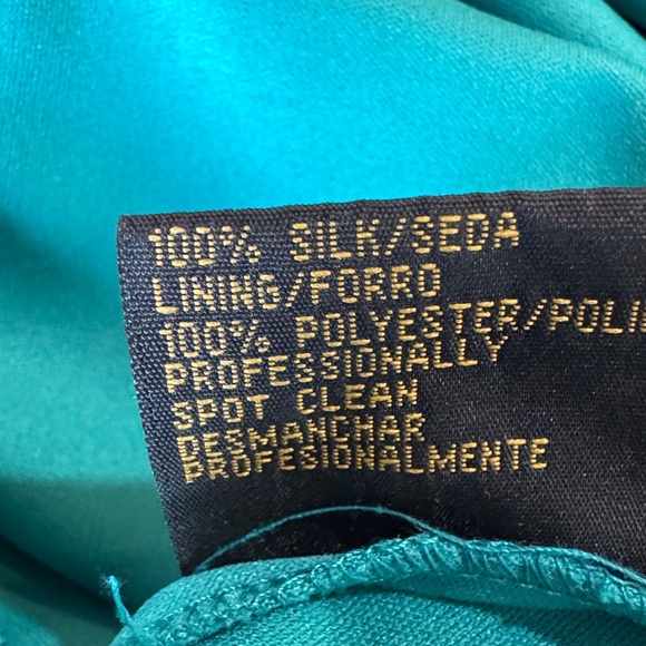 Chic One Shoulder Black and Green Dress 100% Silk - Picture 10 of 10